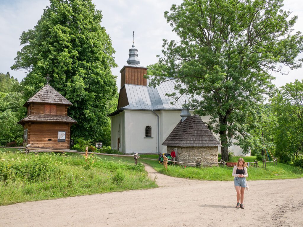 Pohoří Bieszczady Polsko kostel holka